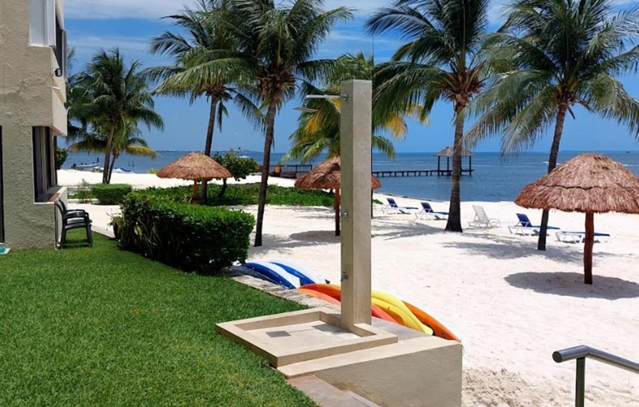 Oceanfront Condo At Unique Location Канкун Екстериор снимка